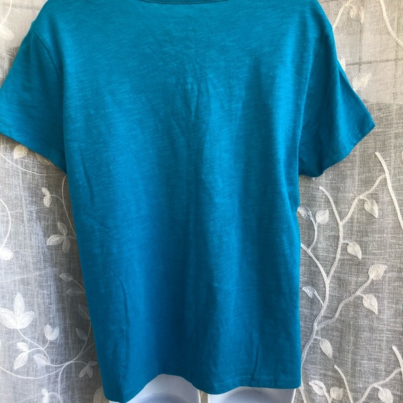 2 a Tee- NWT Blue shirt- PXL - Picture 5 of 6
